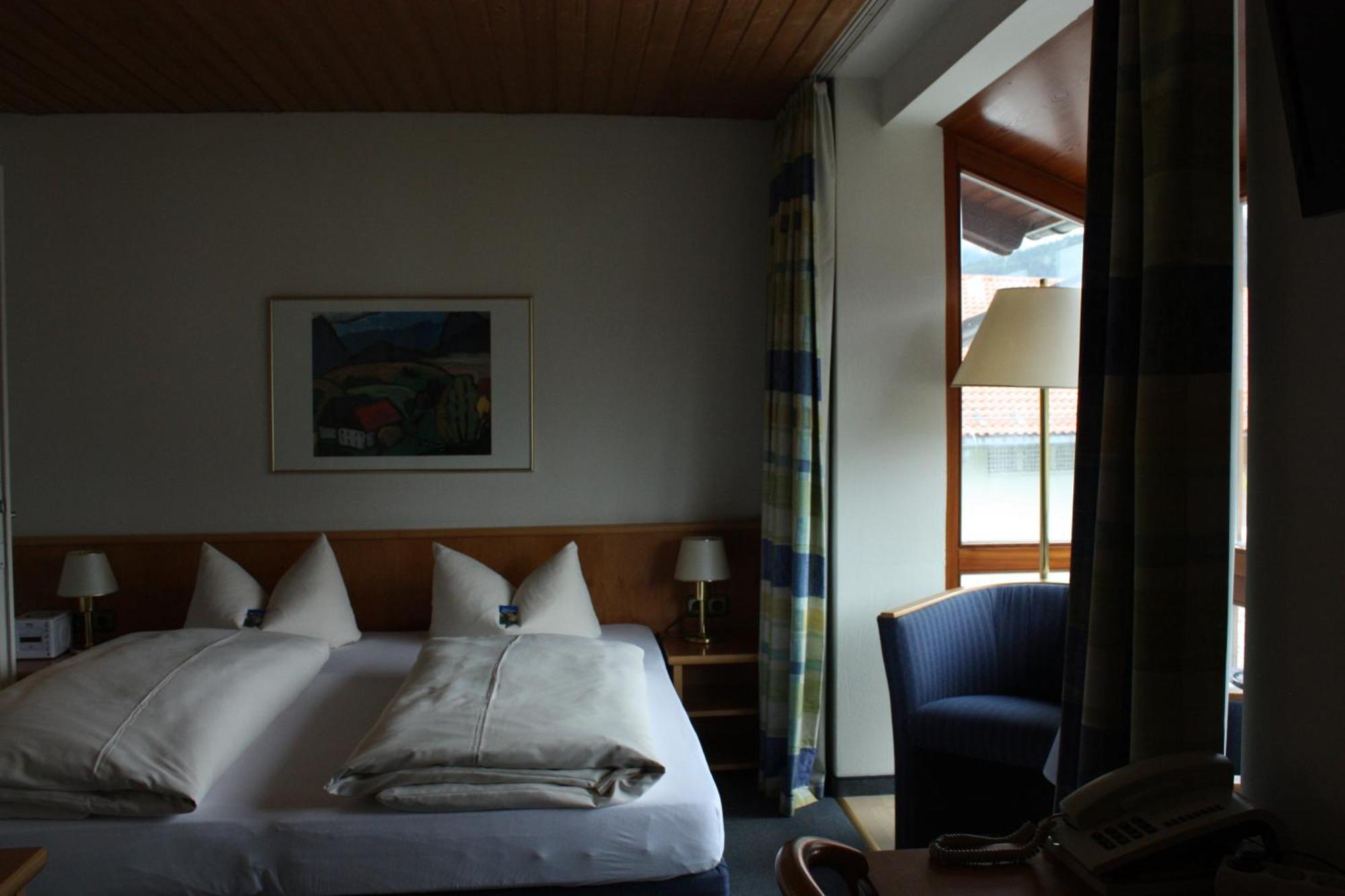 Hotel Garni Otto Huber Oberammergau Eksteriør billede
