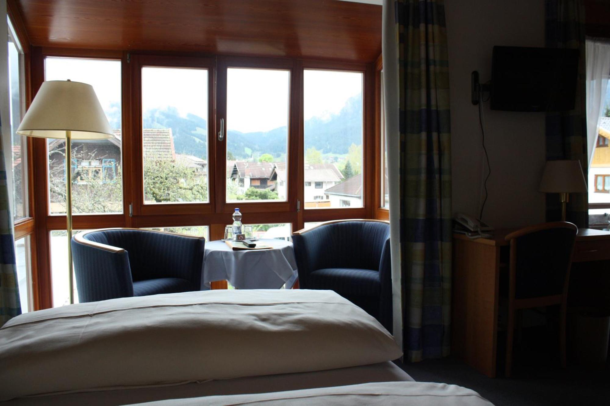 Hotel Garni Otto Huber Oberammergau Eksteriør billede