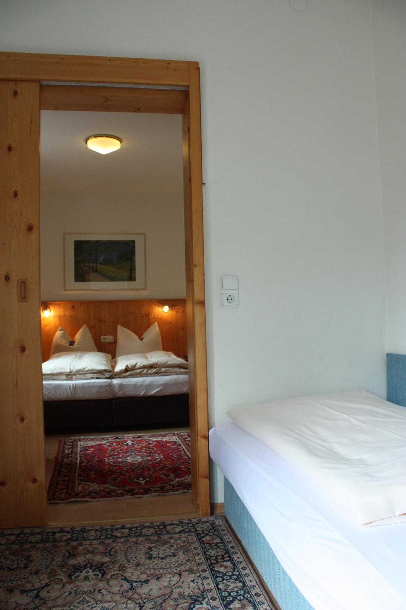 Hotel Garni Otto Huber Oberammergau Værelse billede